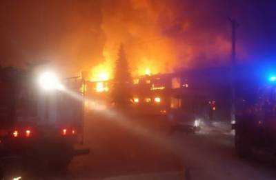В Кандалакше в жилом доме произошел пожар площадью 1600 квадратных метров