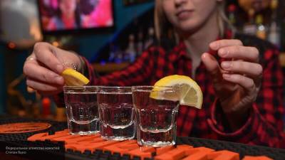 Каждая девятая вакансия бармена в стране открыта в Петербурге