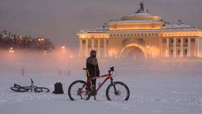 Петербургу в субботу предсказали снег и 12 градусов мороза