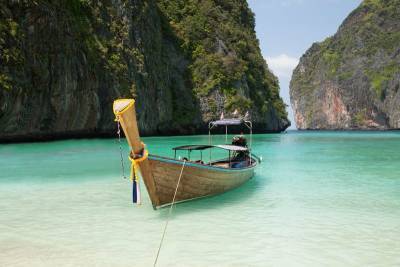 Популярный курорт Таиланда откроет туристические отели осенью и мира
