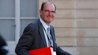 Власти Франции не исключают введения третьего карантина в стране