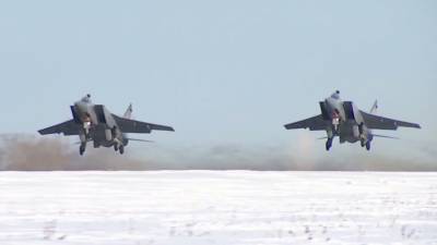 Полёты истребителей-перехватчиков МиГ-31БМ над Пермским краем — видео