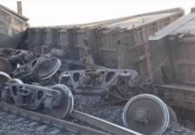 Задержка поездов более чем на 2 часа: "Укрзализныця" сообщила - с рельсов сошел поезд