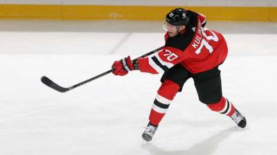 Куликов попал в список отстраненных из-за COVID-19 игроков НХЛ