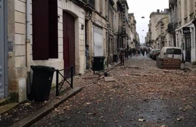 В центре Бордо произошел взрыв в жилом доме, полиция оцепила квартал