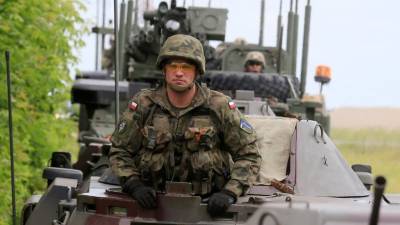 Польша жестко подставила НАТО – эксперты указали на последствия поражения в условной войне с Россией