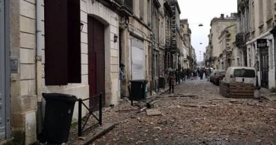 Во Франции в жилом доме произошел взрыв: полиция окружила квартал
