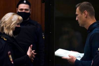 Итоги соцопроса: уровень одобрения Навального остается неизменным, неодобрения – вырос