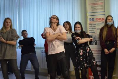 Танцевальный мастер-класс от известного артиста прошёл в Серпухове