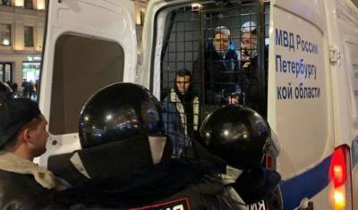 В Петербурге судья оштрафовал глухонемого за "скандирование лозунгов" на митинге