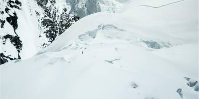 Погода ухудшается. Спасатели ищут группу альпинистов, которые хотели покорить вторую по высоте гору в мире