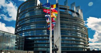 "Осознанная провокация": в Европарламенте призывают усилить санкции против России после высылки дипломатов