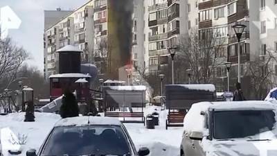 Огонь охватил многоэтажку в Москве: среди погибших есть дети – видео