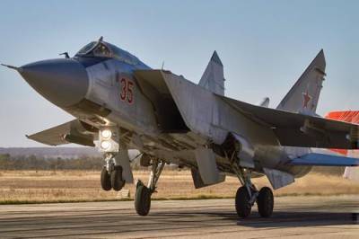 Avia.pro: российский Су-30 перехватил американский самолет, сорвав провокацию рядом с базой в сирийском Хмеймиме