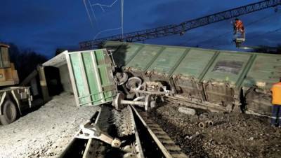 Из-за аварии на железной дороге на Днепропетровщине выбились из графика поезда южного направления