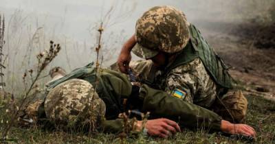 Боевики ранили двух украинских военных в Донбассе