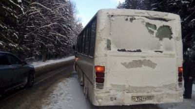 На трассе в Ленобласти столкнулись два автобуса с пассажирами