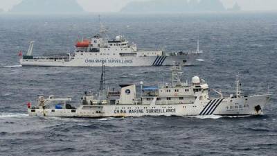 Китайские корабли появились близ спорных островов, Токио - в ярости