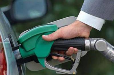 На рынке бензина произошла "аномалия": теперь цены снижаться не будут
