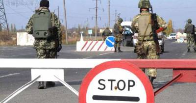 На оккупированном Донбассе террористы блокируют дорожные коридоры возле КПВВ