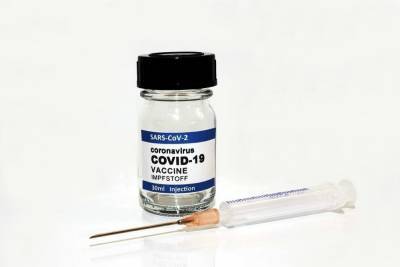 Известный донецкий врач опробовал вакцину от коронавируса на себе