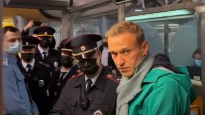На злобу дня: посадка Навального как символ и предупреждение