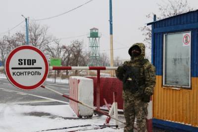 НВФ блокируют коридоры до пяти КПВВ на Донбассе, – Госпогранслужба