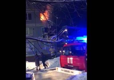 В многоэтажке на улице Бирюзова произошел пожар