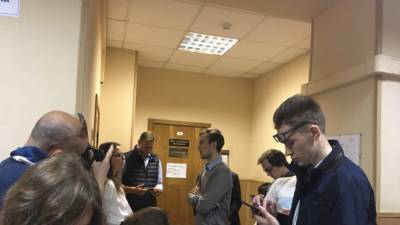 Прокурору Фроловой, известной по суду над Навальным, предоставлена охрана