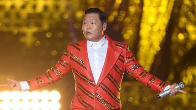 Исполнитель хита Gangnam Style удивил поклонников новой внешностью