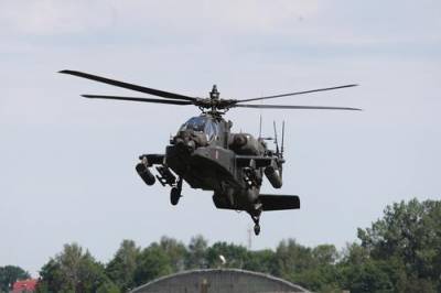Avia.pro: американцы могли вызвать боевые вертолеты Apache из-за появления российских военных на северо-востоке Сирии