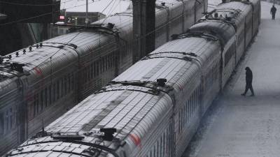 Поезд Владивосток — Москва задержан из-за схода вагонов