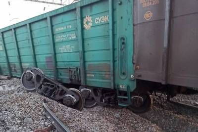 Горячее питание получат пассажиры задержанных после схода вагонов поездов в Забайкалье