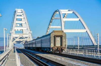 Керченский мост едва стоит и может рухнуть: ученый дал реальный прогноз