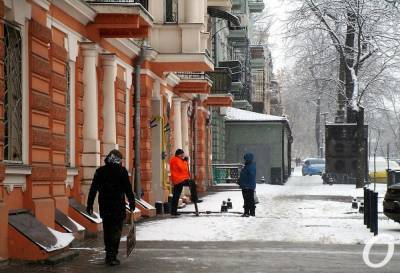 Снегопад по-одесски: как там обновленная Софиевская? (фоторепортаж)