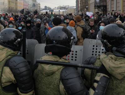 В Петербурге прошли обыски по делу о блокировке движения 23 января