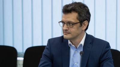 Украинский экономист Скаршевский рассказал, почему люди уезжают на заработки за рубеж