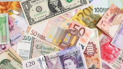 Эксперт назвал самую худшую для покупки валюту в 2021 году
