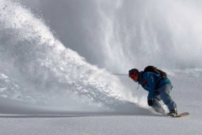 На горнолыжном курорте в Кузбассе погиб сноубордист из Подмосковья, катавшийся за пределами трасс