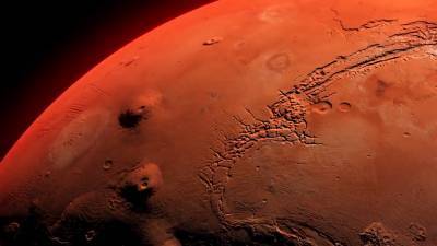 Китайский зонд отправил первую фотографию Марса с высокой детализацией