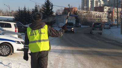 Два десятка автомобилей столкнулись на федеральной трассе "Урал"