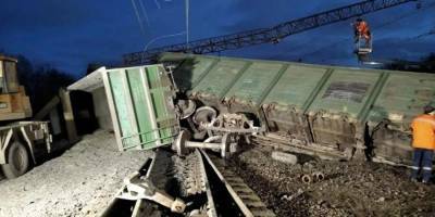 Авария на железной дороге в Днепропетровской области: в Укрзализныце сообщили о задержке ряда поездов