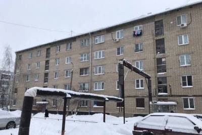 Рязанцы рассказали об отсутствии окон в подъездах домов на улице Забайкальской