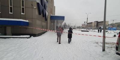Взрыв в ТЦ Майдан в Черновцах сегодня 7 февраля - что взорвалось - фото - ТЕЛЕГРАФ