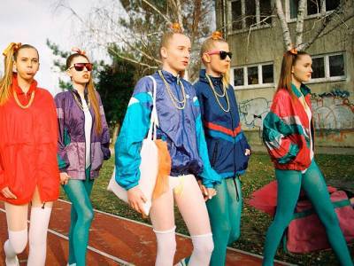 Привет из 90-х: модные тренды в одежде после распада СССР
