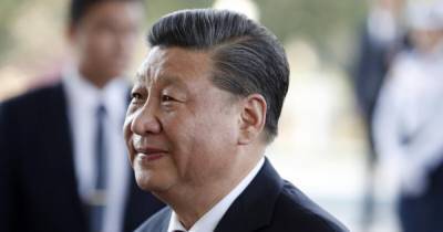 Тайны Си Цзиньпиня. Почему у лидера Китая нет биографии на английском