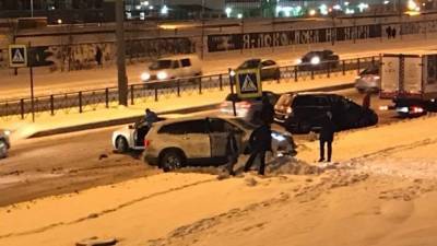 ДТП с участием трех иномарок в Петербурге попало на видео