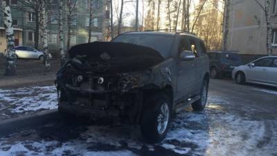 Житель Ярославля сгорел вместе с BMW X5 в своем гараже