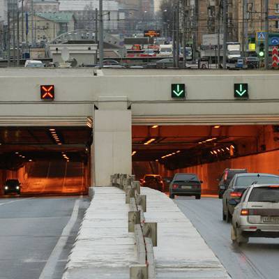 В тоннеле на севере Москвы частично восстановлено движение автомобилей