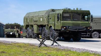 Военные ЗВО получили новую ремонтно-эвакуационную машину для комплексов "Искандер"